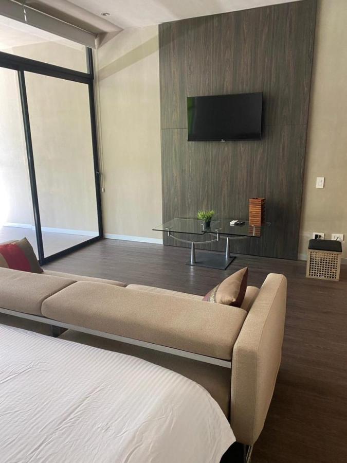Bee Suites Santa Ana Santa Ana  Extérieur photo