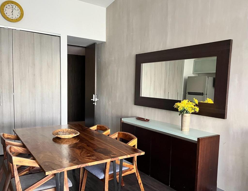 Bee Suites Santa Ana Santa Ana  Extérieur photo